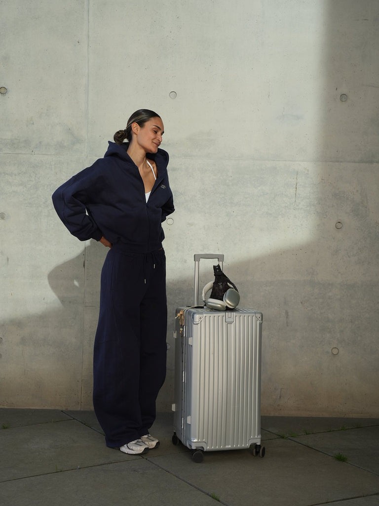 BLUE ESSENTIAL SWEATPANTS