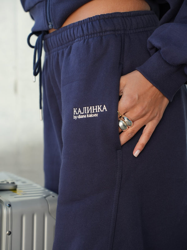 BLUE ESSENTIAL SWEATPANTS